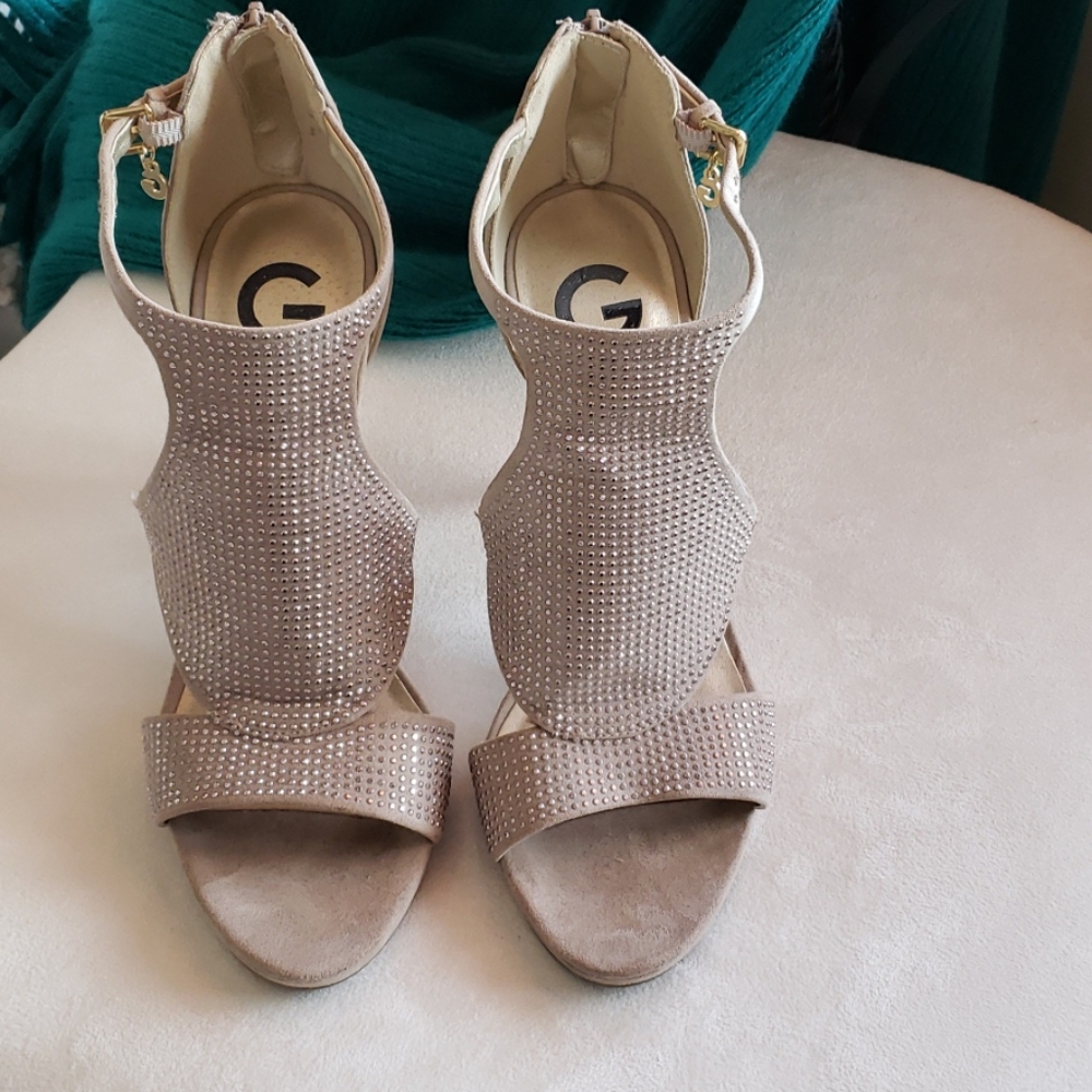 Shoes - Picture 2 of 4
